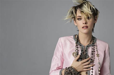 kristen stewart reclame chanel|Inside Chanel's Campaign Starring Kristen Stewart.